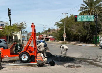 Comisión Estatal del Agua refuerza trabajo en Guaymas con maquinaria