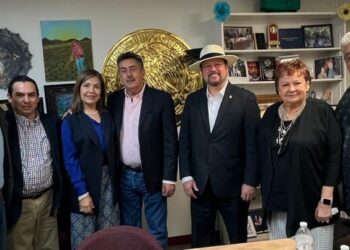 Se reúnen Alcalde y Presidenta del DIF con socios del PPEP INC