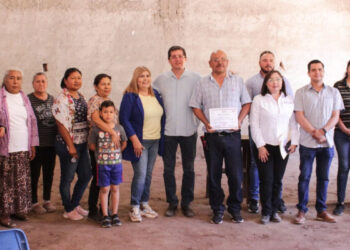 Reciben navojoenses obras del CMCOP