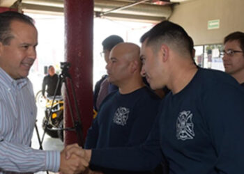 Respalda y agradece Toño Astiazarán labor de Bomberos de Hermosillo