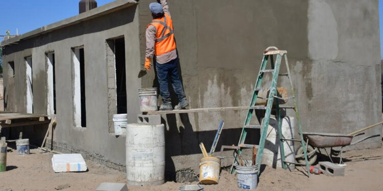 Avanza en un 60 por ciento construcción de Casa de Salud en ejido San Luis