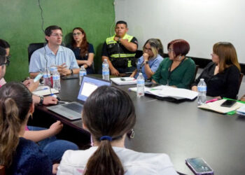 Reciben animalistas apoyo del alcalde Jorge Elías