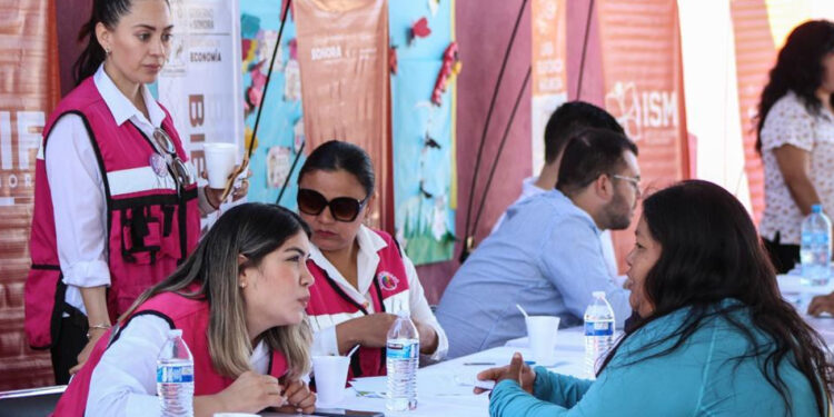 Lleva Gobierno de Sonora dos mil 400 servicios al Poblado Miguel Alemán