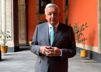 ‘Estoy bien’: AMLO reaparece tras contagio de COVID-19