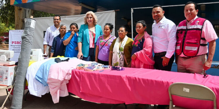 Realizan entrega de proyectos productivos y credenciales de discapacidad en cajeme