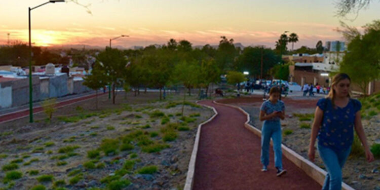Entrega Toño Astiazarán Parque en Loma Linda, obra ganadora del Presupuesto CRECES