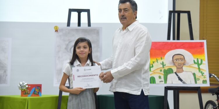 Reconoce Lamarque Cano a niñas y niños ganadores en concurso de dibujo de José María Leyva Cajeme