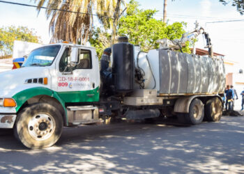 Atienden problema de aguas negras en Navojoa