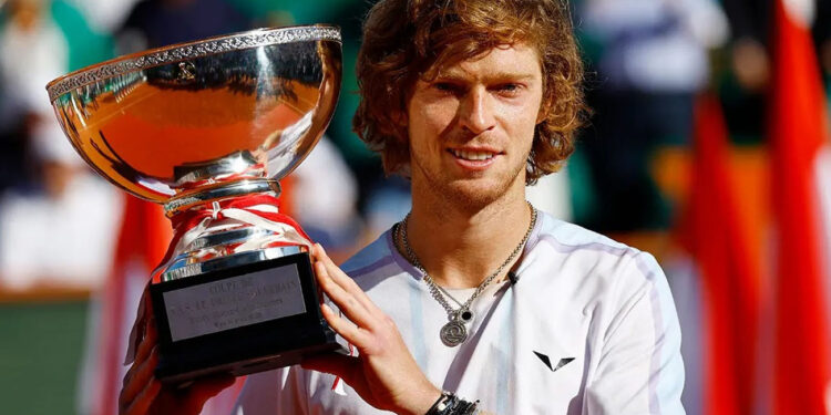 Montecarlo: Rublev remonta para conquistar el primer Masters 1.000 de su carrera