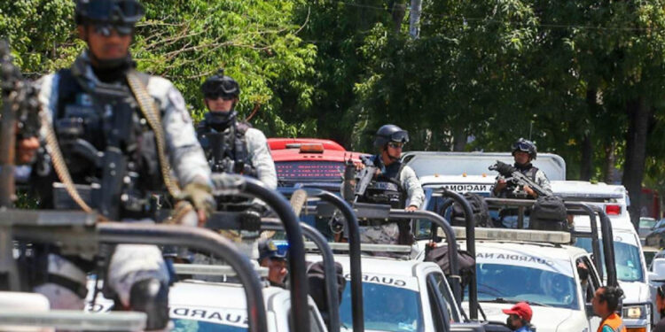 Impedir que Guardia Nacional dependa de Sedena sería un daño al país: López Obrador