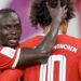 Bayern Múnich sanciona y multa a Mané por agresión