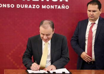 Presenta gobernador Alfonso Durazo iniciativa de Ley de Notarías