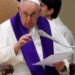 Papa Francisco no participará en Viacrucis en el Coliseo de Roma