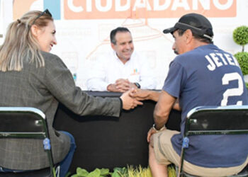 Encabeza Toño Astiazarán servicios del Ayuntamiento en la Café Combate