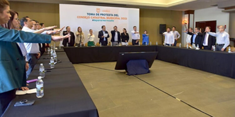 Instala Toño Astiazarán Consejo Catastral Municipal 2023