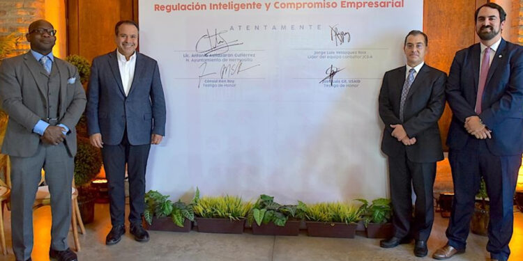 Imprime Toño Astiazarán agilidad a trámites municipales