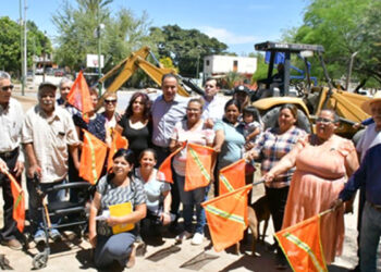 Inicia Toño Astiazarán rehabilitación de Parque Yaquis en la colonia El Ranchito