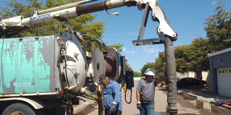 Apoya Gobierno de Sonora a Huatabampo para limpiar red sanitaria