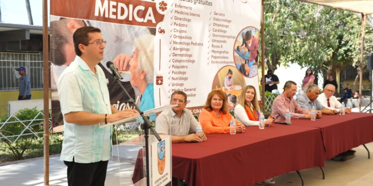 EXITOSA JORNADA MÉDICA EN NAVOJOA