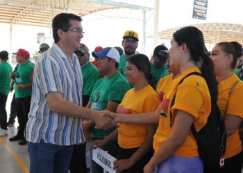 Inaugura alcalde Primer Encuentro Deportivo del SNTSA sección 81