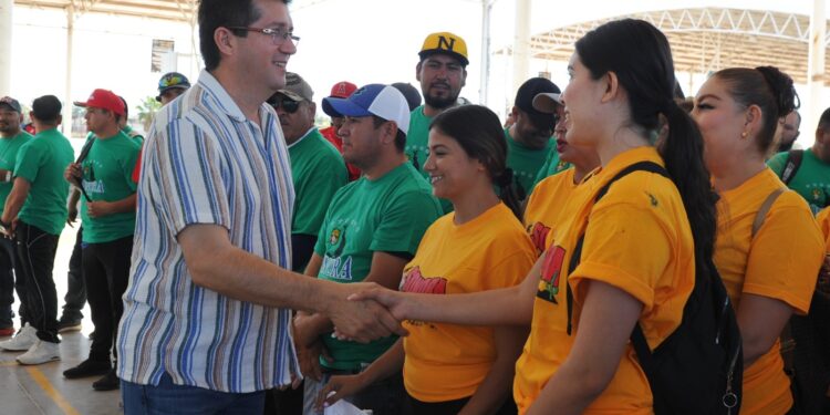 Inaugura alcalde Primer Encuentro Deportivo del SNTSA sección 81