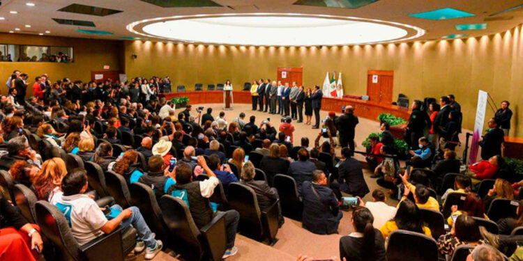 Todo listo, IEEM aprueba candidaturas de Alejandra del Moral y Delfina Gómez en Edomex