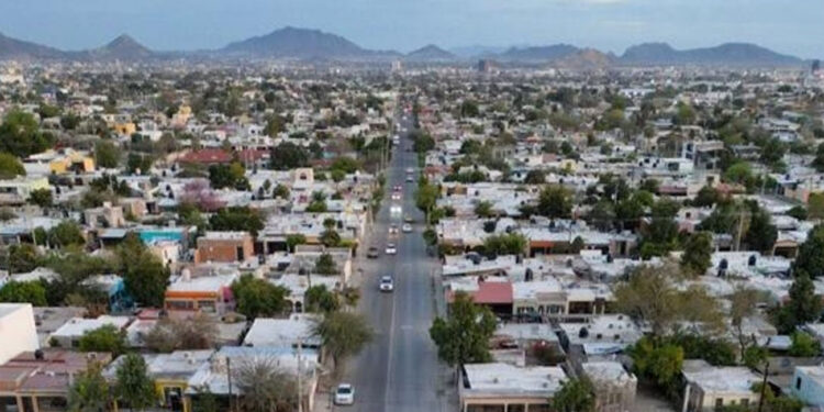 Entrega Toño Astiazarán 45 cuadras rehabilitadas de la calle Carlos Caturegli