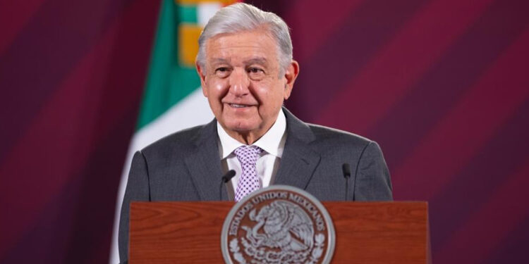López Obrador pide romper con la Corte; quisieron hacer un enjuague, acusa