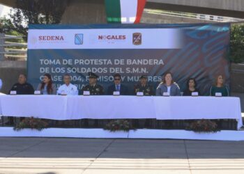 Presente Alcalde en ceremonia de Toma de Protesta de Bandera