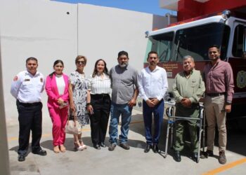 Fructífera gestión de Jesús Flores en equipamiento para bomberos