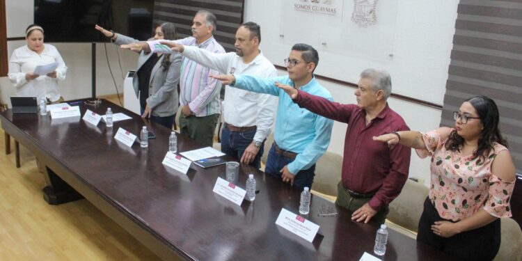 Instala Ayuntamiento de Guaymas ‘Comité de Ética de la Administración Pública Municipal 2021-2024′.