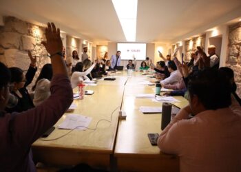 Planean la creación de centro de  atención para adultos mayores