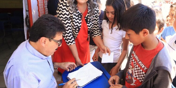 Ponen en marcha campaña de vacunación antirrábica