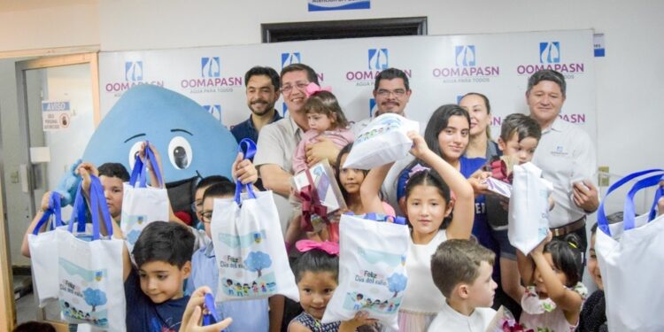 Premian a ganadores del concurso del Día del Niño sobre el cuidado del agua