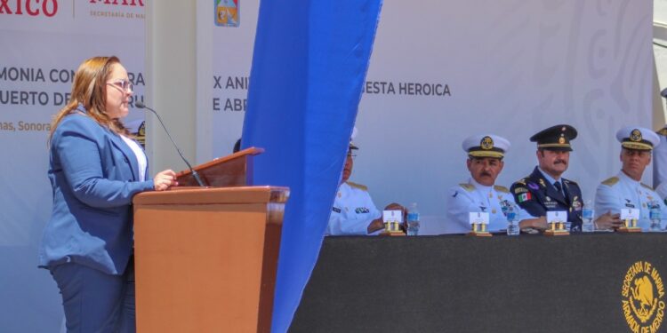 Asiste Doctora Karla Córdova González a la Ceremonia del CIX Aniversario de la Gesta Heroica del Puerto de Veracruz.