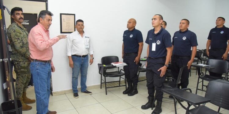 Supervisa Alcalde proyecto de comedor para policías de la  SSPM