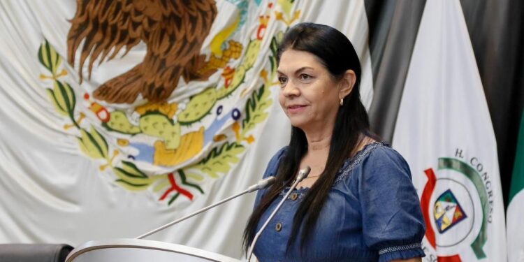 Presenta Ernestina Castro adiciones a la ley de salud, en materia de prácticas de la medicina estética