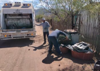 Realiza Ayuntamiento de Hermosillo exitosa jornada de salud preventiva y descacharre en Punta Chueca