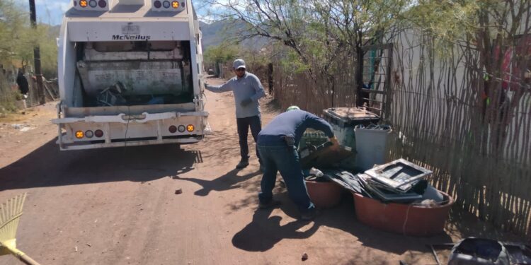 Realiza Ayuntamiento de Hermosillo exitosa jornada de salud preventiva y descacharre en Punta Chueca