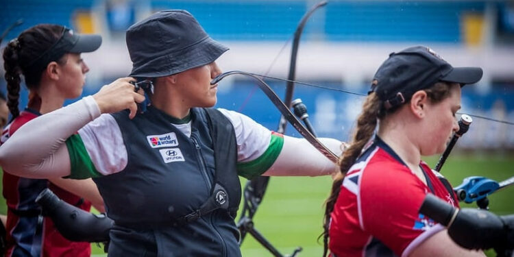 Alejandra Valencia comanda a mexicanas en individual de la Copa del Mundo en China