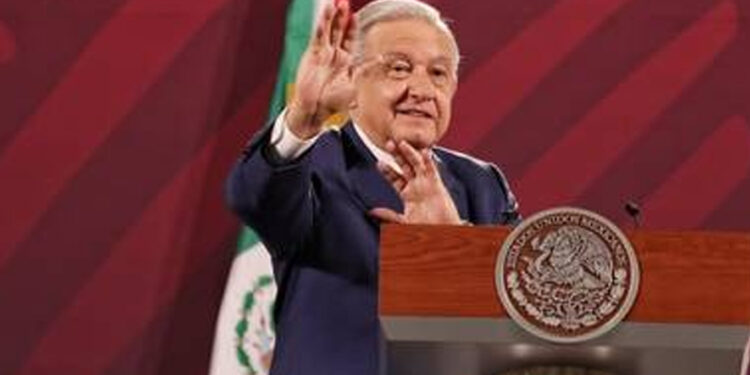Acusa AMLO al Prodh de no haber defendido la causa; «está vinculado a la derecha»
