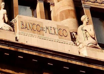 Banco de México sube expectativa de crecimiento a 2.3% para este año