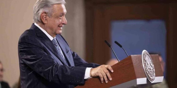 AMLO pide no desviar recursos para campañas