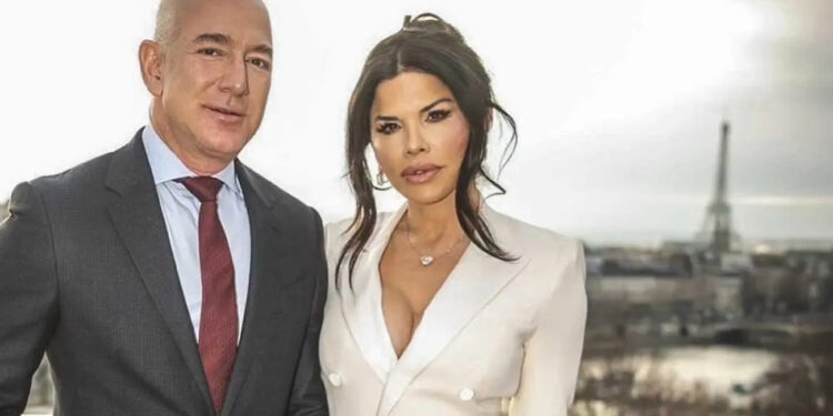 Jeff Bezos y Lauren Sánchez se comprometieron: CNN