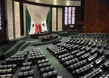 Diputados de Morena proponen más impuestos para ricos