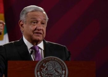 AMLO, a favor de consulta ciudadana sobre reforma a Poder Judicial