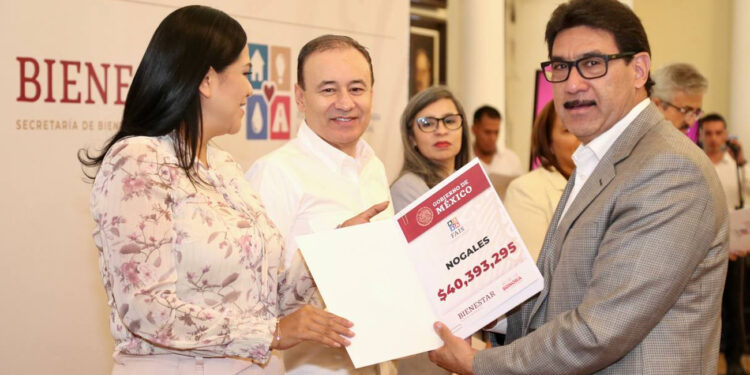 Entrega gobernador Alfonso Durazo cerca de mil 200 millones de pesos del FAIS a municipios