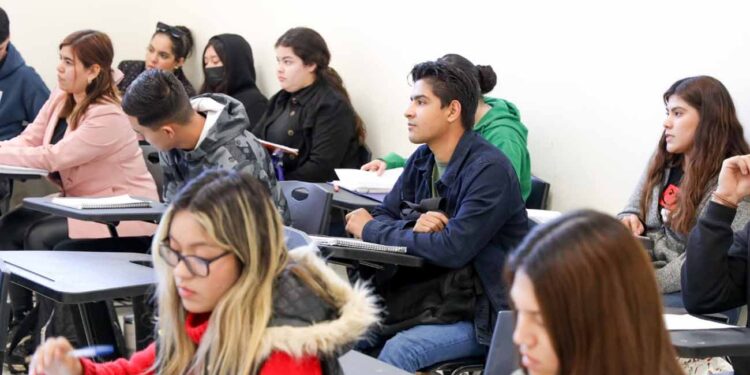 Anuncia UES ampliación del período de registro de aspirantes hasta el 16 de mayo