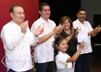 El apoyo con becas a nuestros estudiantes en Sonora, ahora es un derecho constitucional: Alfonso Durazo