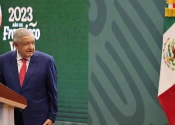 Detecta Semar barco chino con 600 bultos de fentanilo: AMLO